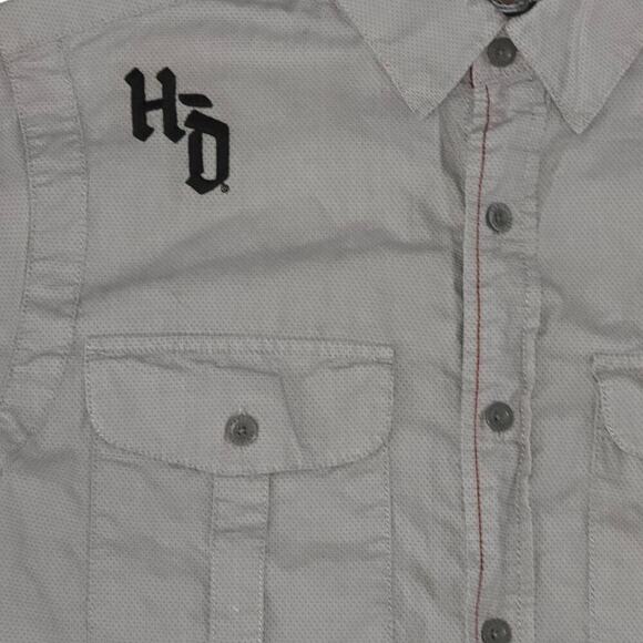 Harley-Davidson Button Down Short Sleeve Pockets Gray Spell Out On Back Mens M - Picture 2 of 7